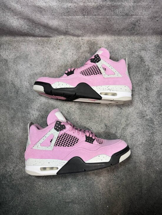 Size 10 | Jordan 4 Orchid With Box | Pre-Owned main image 5